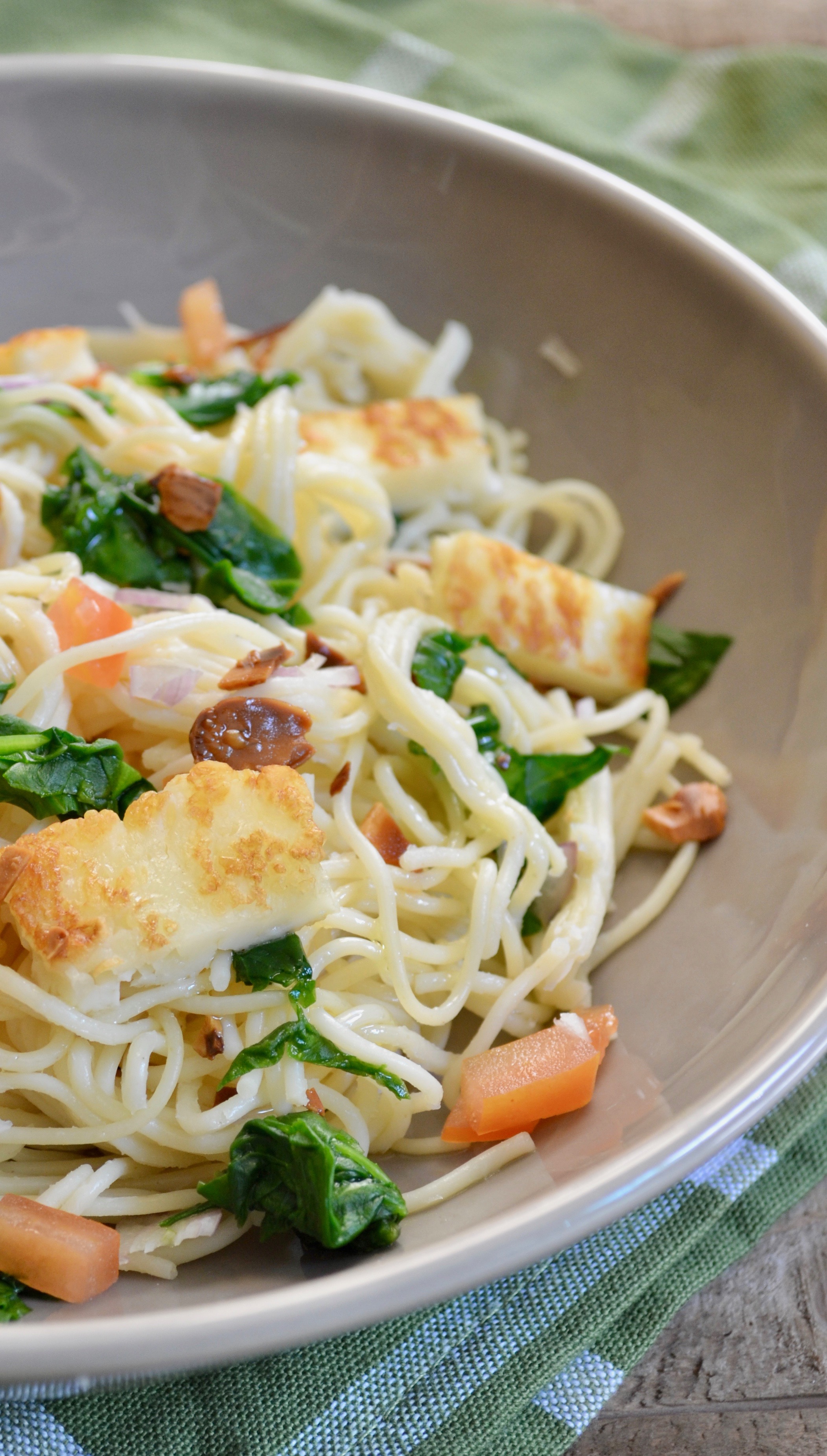 Spinach Halloumi Pasta - Measuring Cups, Optional